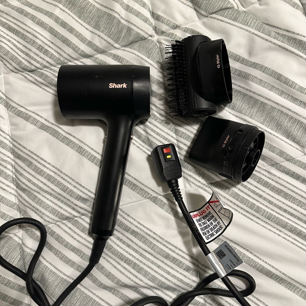 Shark hair dryer IQ